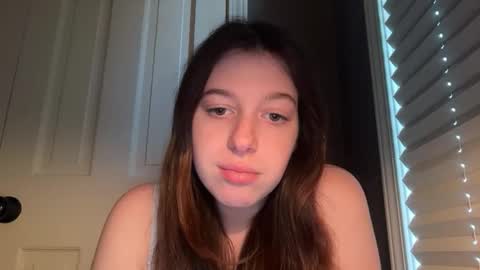 Mia online show from February 2026 09:20:02 PM