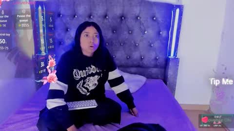 mia_cavallii online show from February 2026 12:10:02 PM