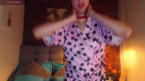 Snapshot of mia_collens_ chatting on January 2025 01:42:02 AM MIA online show from January 2025 01:42:02 AM