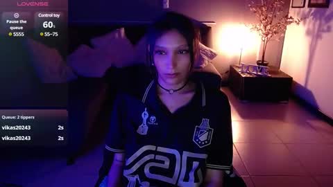 Snapshot of mia_collens_ chatting on January 2025 08:27:02 AM MIA online show from January 2025 08:27:02 AM