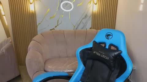 Snapshot of mia_collins_b chatting on November 2025 01:58:02 PM mia_collins_b online show from November 2025 01:58:02 PM