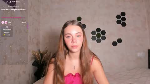 Snapshot of mia_com chatting on October 2025 02:04:02 PM Mia next stream Thursday 1400 UTC1 Friday 1400 UTC1 online show from October 2025 02:04:02 PM