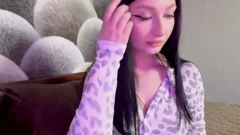 Mia online show from July 2026 04:28:01 AM