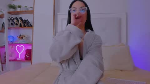 Snapshot of mia_daniellshot chatting on March 2025 07:49:02 PM Sarah Luna online show from March 2025 07:49:02 PM