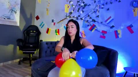 mia_davis__ online show from June 2026 11:52:02 AM