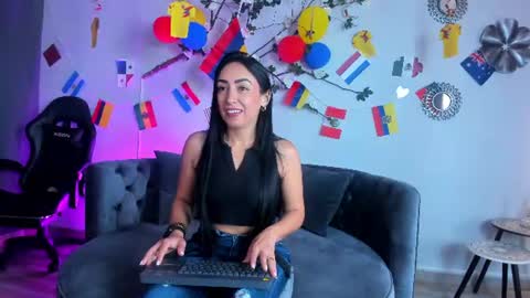 mia_davis__ online show from June 2026 12:08:01 PM