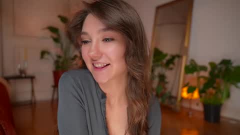 Snapshot of mia_dynasty chatting on July 2026 09:35:01 PM Mia online show from July 2026 09:35:01 PM