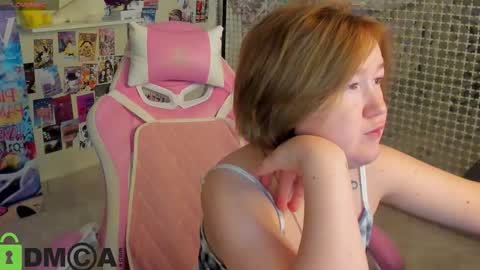 Snapshot of mia_ferd chatting on November 2025 02:21:02 AM Mia online show from November 2025 02:21:02 AM