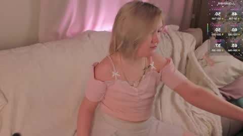 Mia online show from April 2026 02:37:02 AM