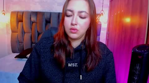 Snapshot of mia_ferrer18 chatting on July 2026 03:47:01 PM mia_ferrer18 online show from July 2026 03:47:01 PM