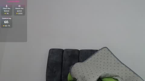 M I A online show from November 2025 11:49:01 AM