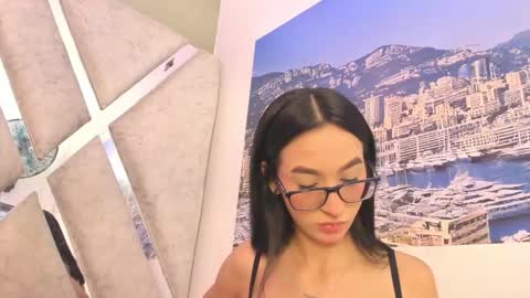 MIA online show from October 2025 08:51:01 PM