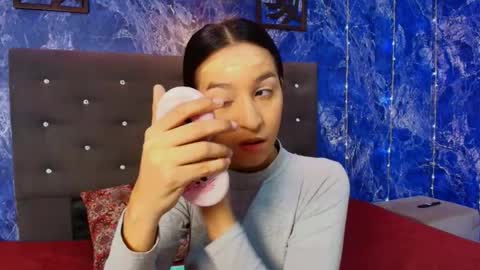 MIA online show from November 2025 12:37:02 PM