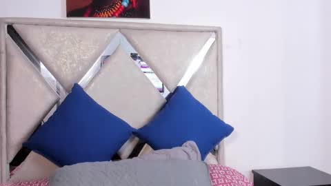 Snapshot of mia_fox3 chatting on November 2025 02:28:01 PM mia fox online show from November 2025 02:28:01 PM