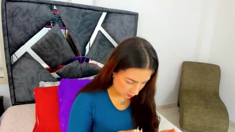 Snapshot of mia_fox3 chatting on November 2025 12:17:01 PM mia fox online show from November 2025 12:17:01 PM