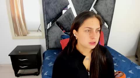 Snapshot of mia_fox3 chatting on November 2025 12:07:01 PM mia fox online show from November 2025 12:07:01 PM