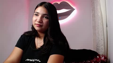 Snapshot of mia_fox666 chatting on December 2025 09:34:02 PM mia online show from December 2025 09:34:02 PM