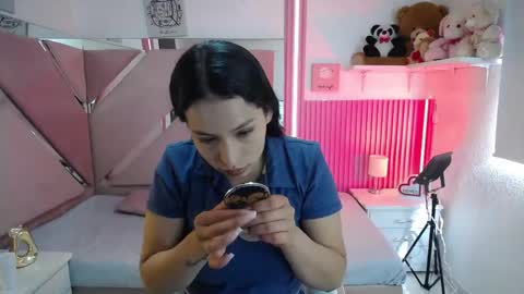 Snapshot of mia_garcia28 chatting on May 2026 01:28:02 PM mia_garcia28 online show from May 2026 01:28:02 PM