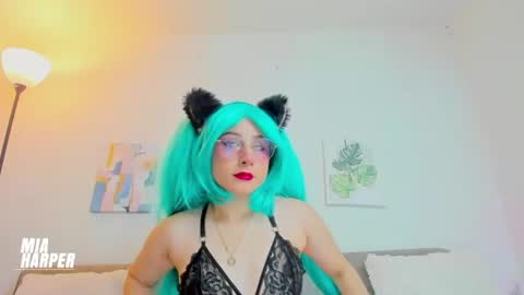 Mia online show from June 2026 11:27:02 PM