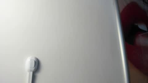 Snapshot of mia_jagger chatting on November 2025 11:43:01 AM Val online show from November 2025 11:43:01 AM