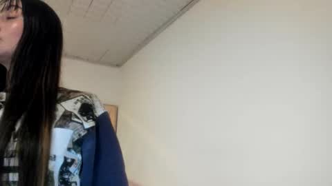 mia kaneee online show from November 2025 04:35:02 AM