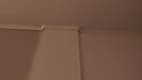 Mia online show from April 2026 01:21:01 AM