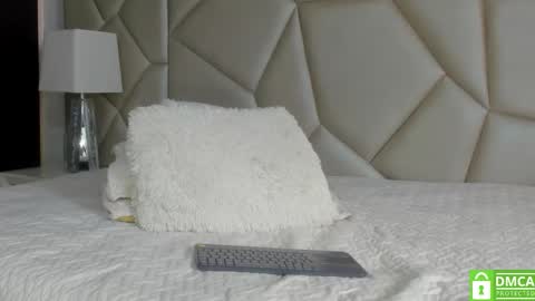 Snapshot of mia_kleim1 chatting on February 2026 07:08:02 PM mia_kleim1 online show from February 2026 07:08:02 PM