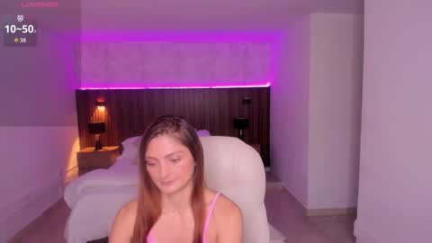 Mia Lane online show from October 2025 11:21:02 AM