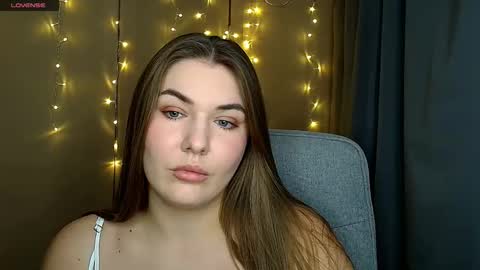 mia_lemm online show from November 2025 08:36:02 AM
