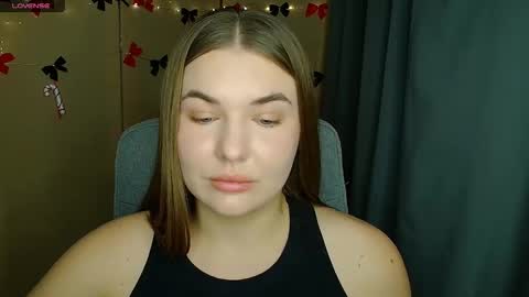 mia_lemm online show from December 2025 07:04:01 AM