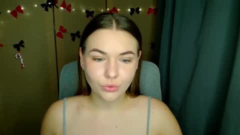 mia_lemm online show from December 2025 06:20:02 AM