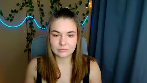 mia_lemm online show from February 2026 07:50:01 AM