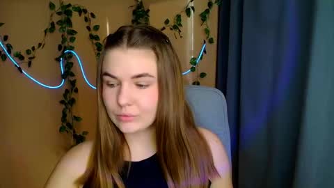 mia_lemm online show from March 2026 07:23:01 AM