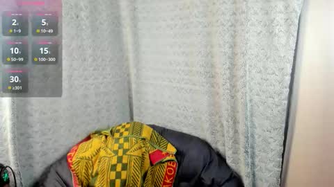 mia_lores online show from December 2025 08:30:01 AM