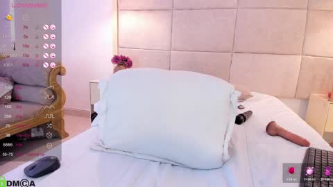 Snapshot of mia_lourence chatting on February 2025 09:49:01 PM Mia online show from February 2025 09:49:01 PM