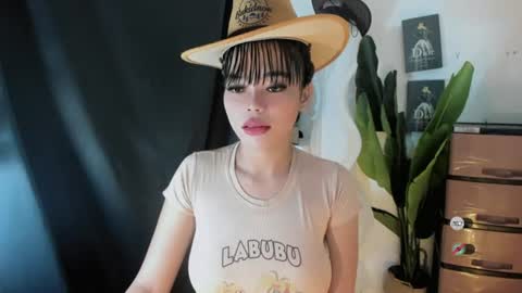 Snapshot of mia_lover9 chatting on July 2026 09:11:02 AM M I A online show from July 2026 09:11:02 AM
