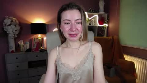 Mia online show from January 2025 12:37:01 PM