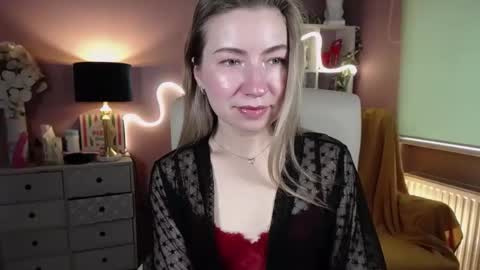 Mia online show from February 2025 10:57:01 AM