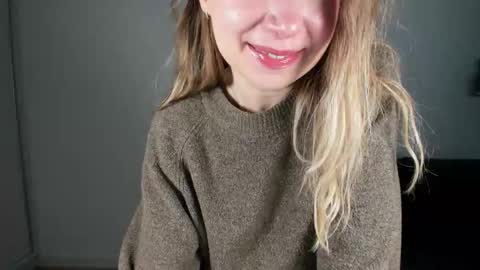 Snapshot of mia_luxx92 chatting on January 2026 07:33:01 AM Mia online show from January 2026 07:33:01 AM