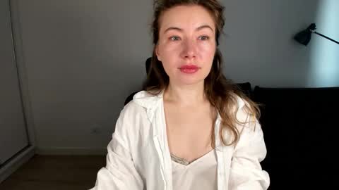 Snapshot of mia_luxx92 chatting on February 2026 07:26:01 AM Mia online show from February 2026 07:26:01 AM