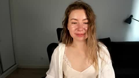 Snapshot of mia_luxx92 chatting on February 2026 08:03:02 AM Mia online show from February 2026 08:03:02 AM