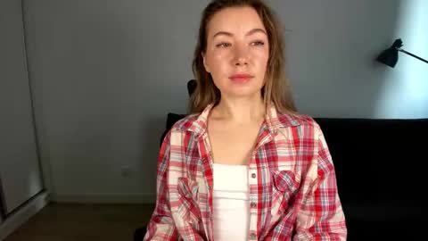 Snapshot of mia_luxx92 chatting on February 2026 07:53:02 AM Mia online show from February 2026 07:53:02 AM