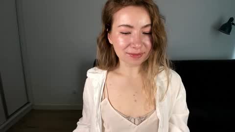 Mia online show from March 2026 07:30:02 AM