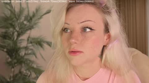 mia_milagros online show from November 2025 01:48:02 AM