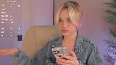 Snapshot of mia_milagros chatting on July 2026 02:49:02 AM mia_milagros online show from July 2026 02:49:02 AM