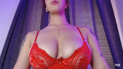 mia independent model online show from September 2025 03:23:01 PM