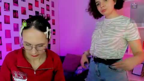 mia_mooon_ online show from June 2026 08:45:02 AM