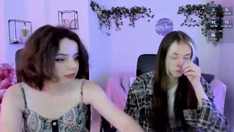 mia_mooon_ online show from June 2026 08:19:02 AM