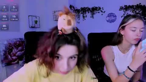 mia_mooon_ online show from July 2026 08:31:02 AM