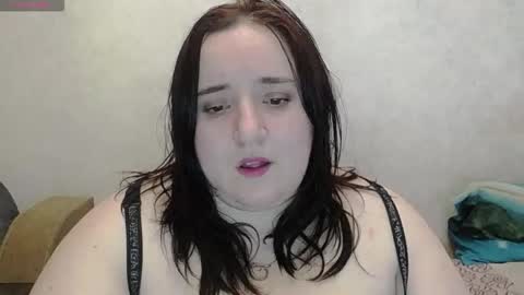 mia_muv online show from February 2026 01:45:02 PM